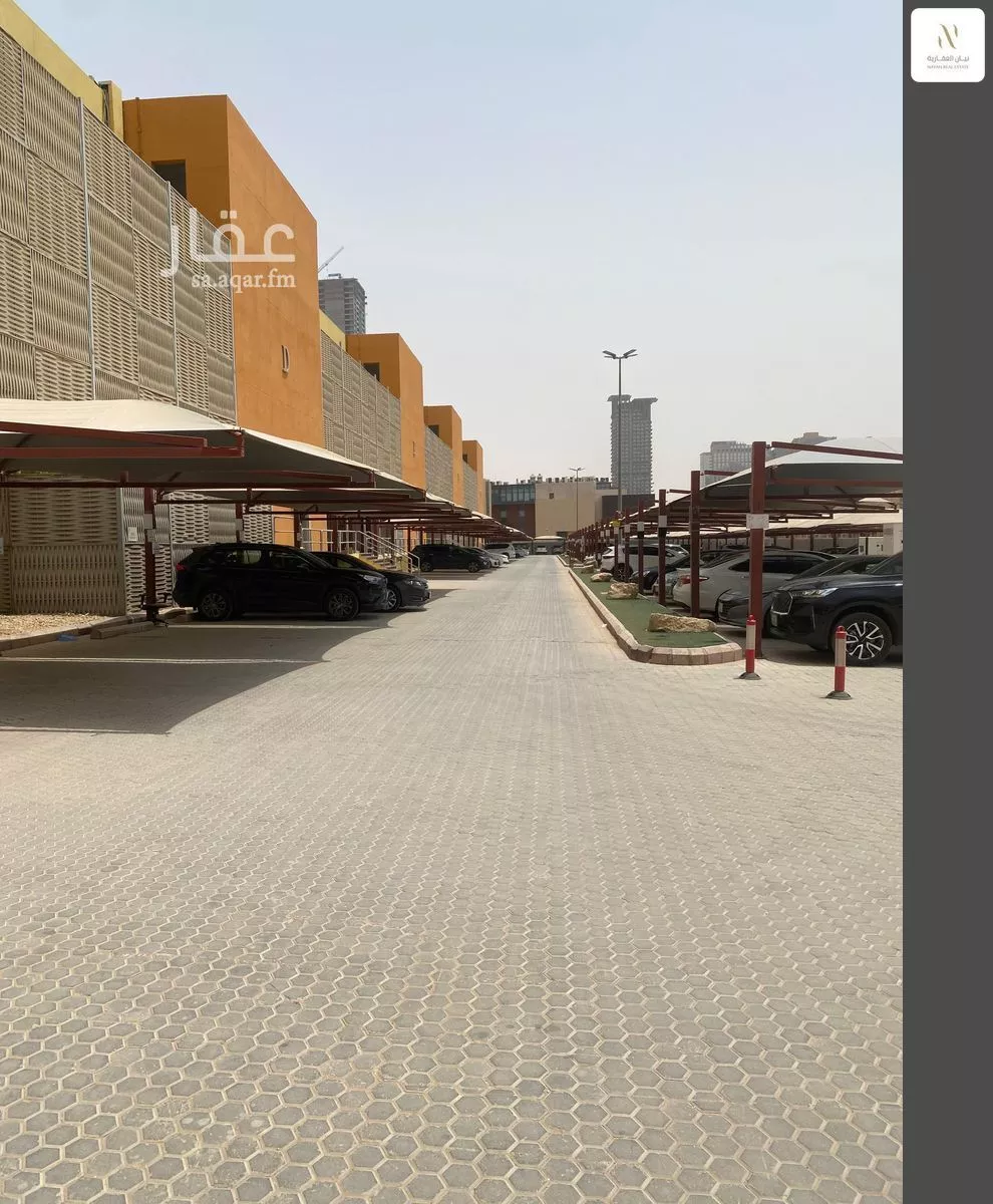 مكتب 18041 م² في الملقا 3