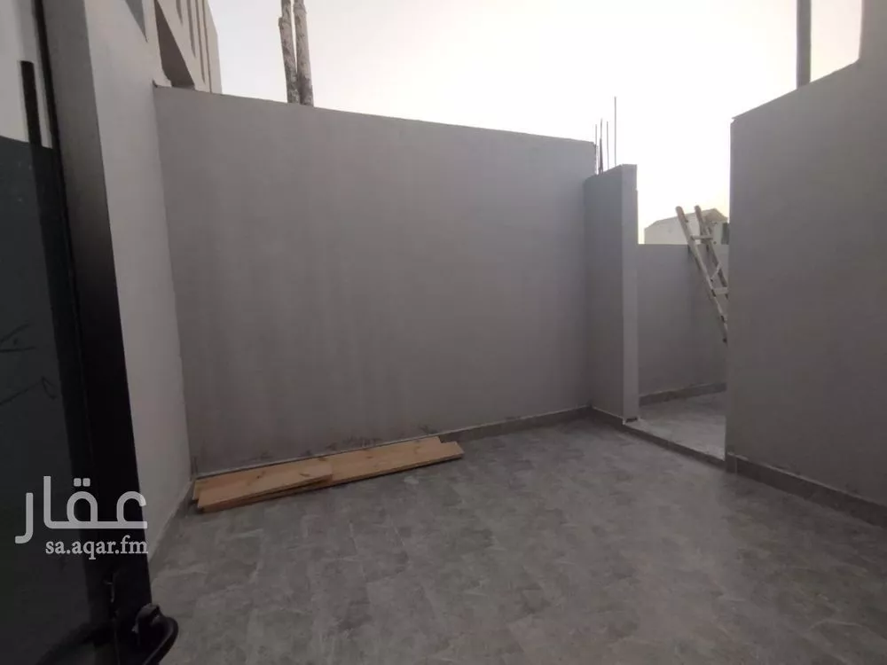 فيلا 4 غرف في الرمال 4