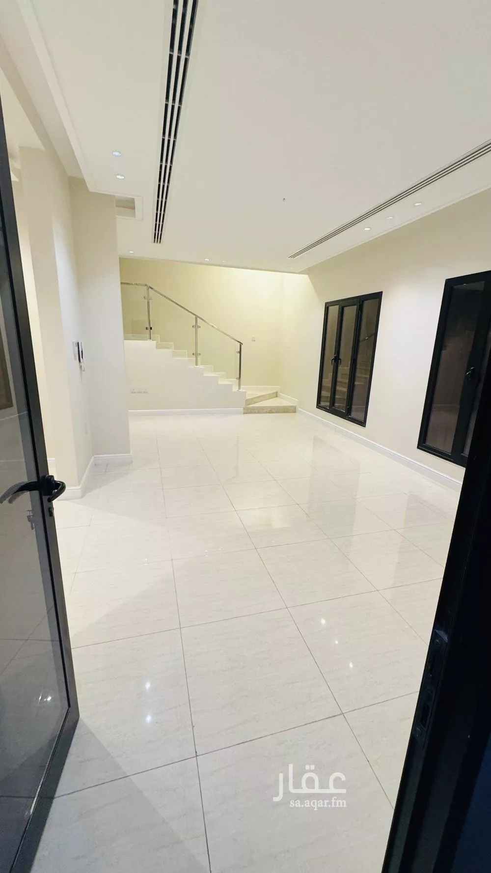 فيلا 5 غرف في المدينة الرياضية 4