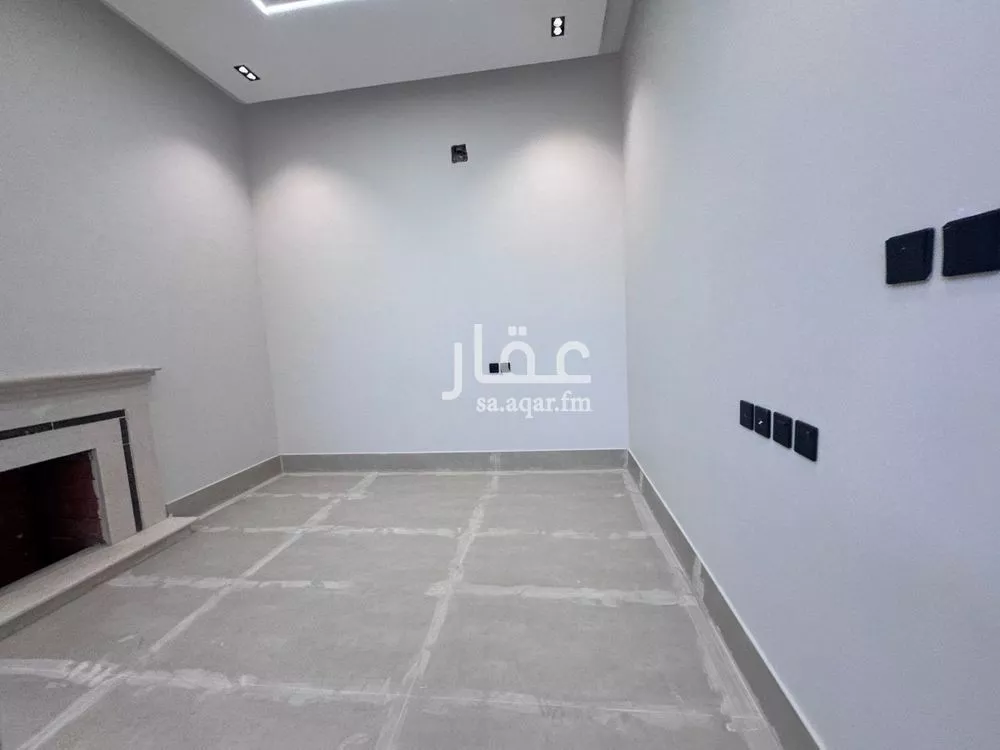 فيلا 6 غرف في العريجاء الغربية 3