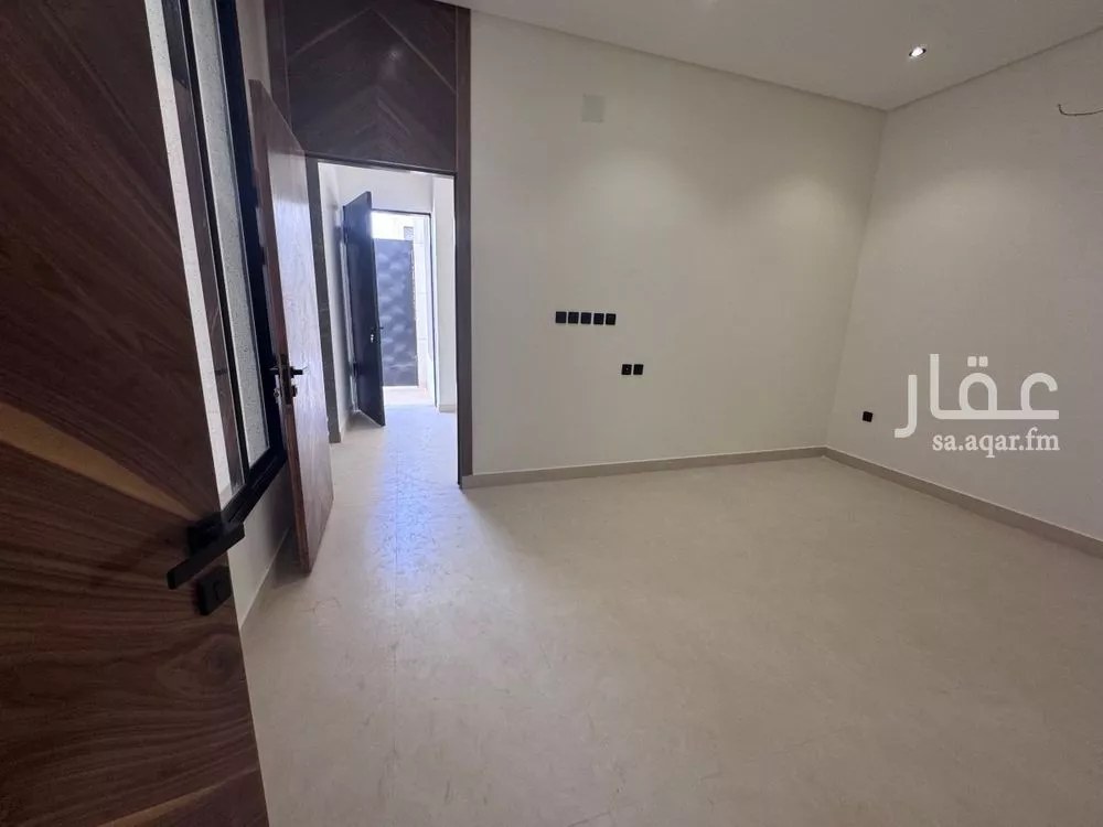 فيلا 6 غرف في العريجاء الغربية 4