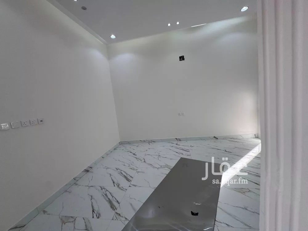 فيلا 6 غرف في العريجاء الغربية 5