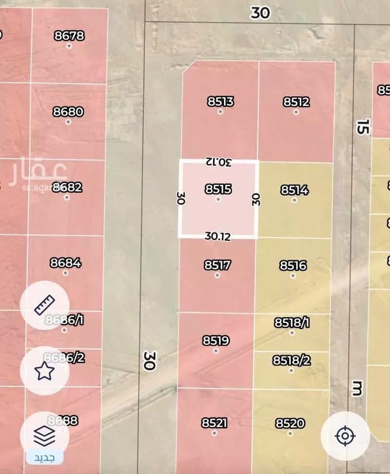 أرض 900 م² في عريض 3