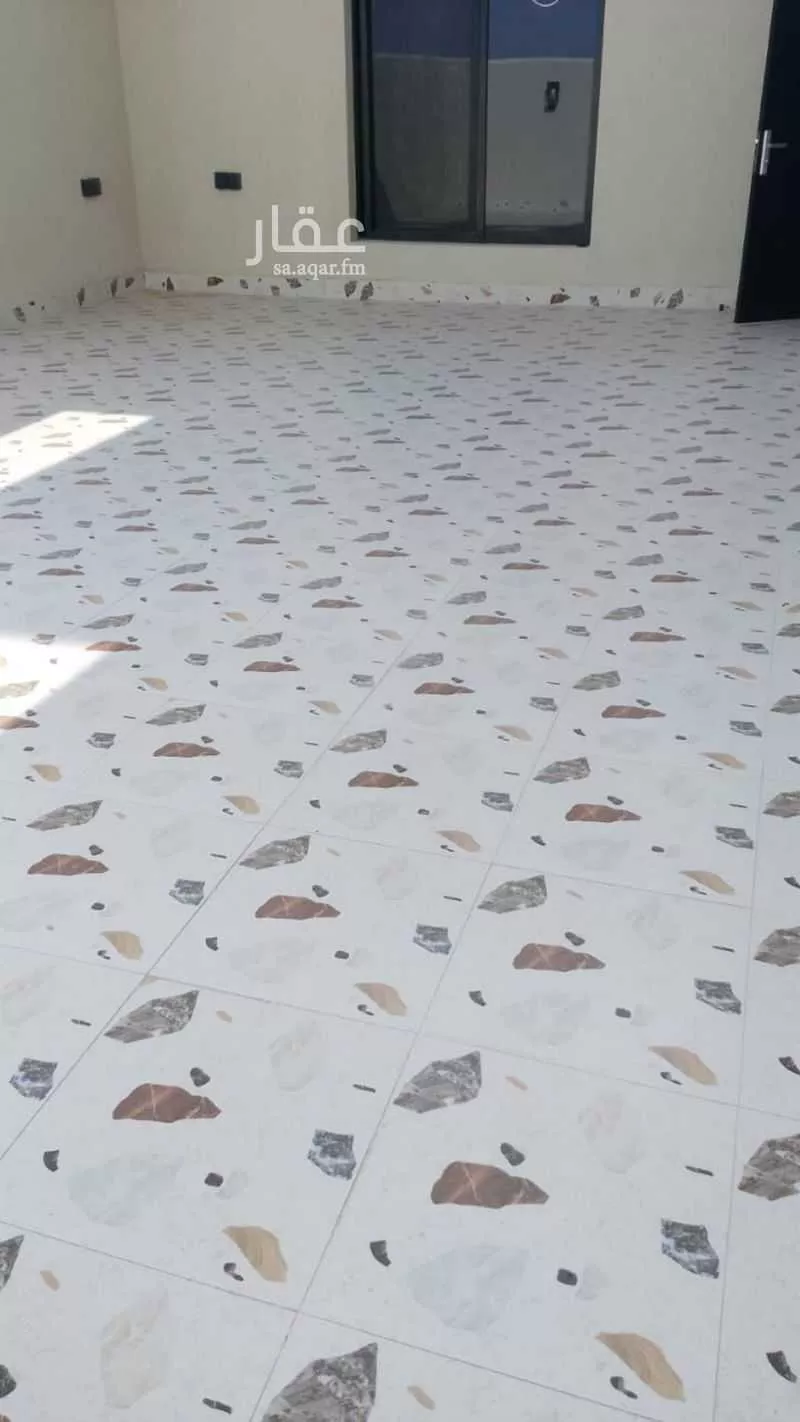 5 bedroom floor in Al Maizilah 3