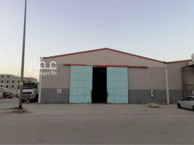 مستودع 7104 م² في المشاعل 5