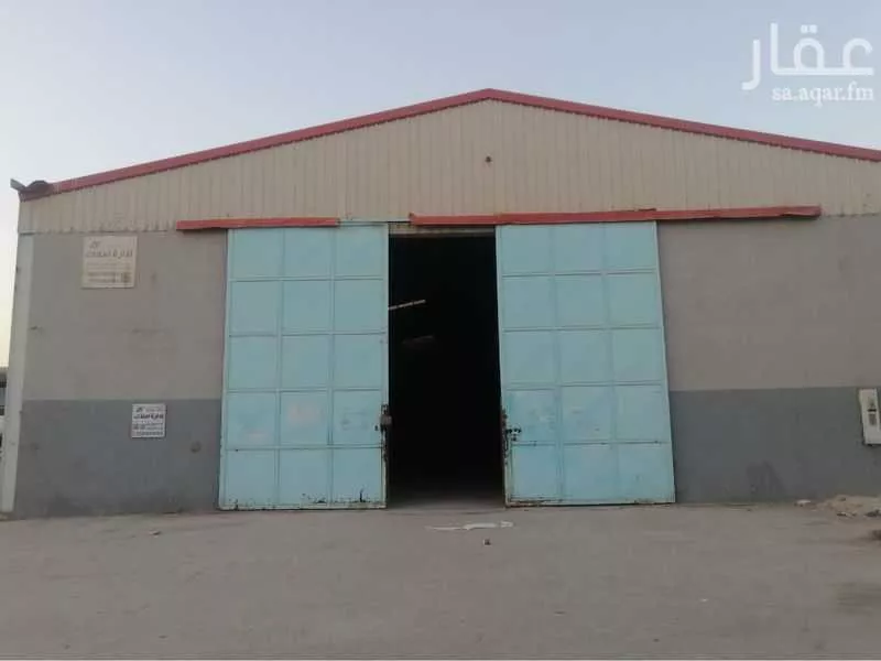 مستودع 7104 م² في المشاعل 3