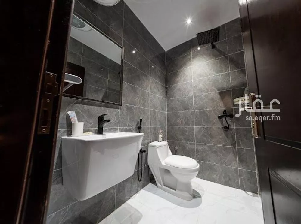 شقة 1 غرف في العقيق 4