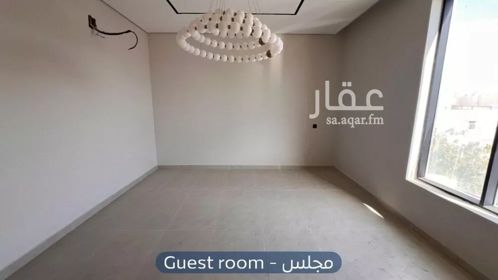 5 bedroom floor in Al Khaleej 3