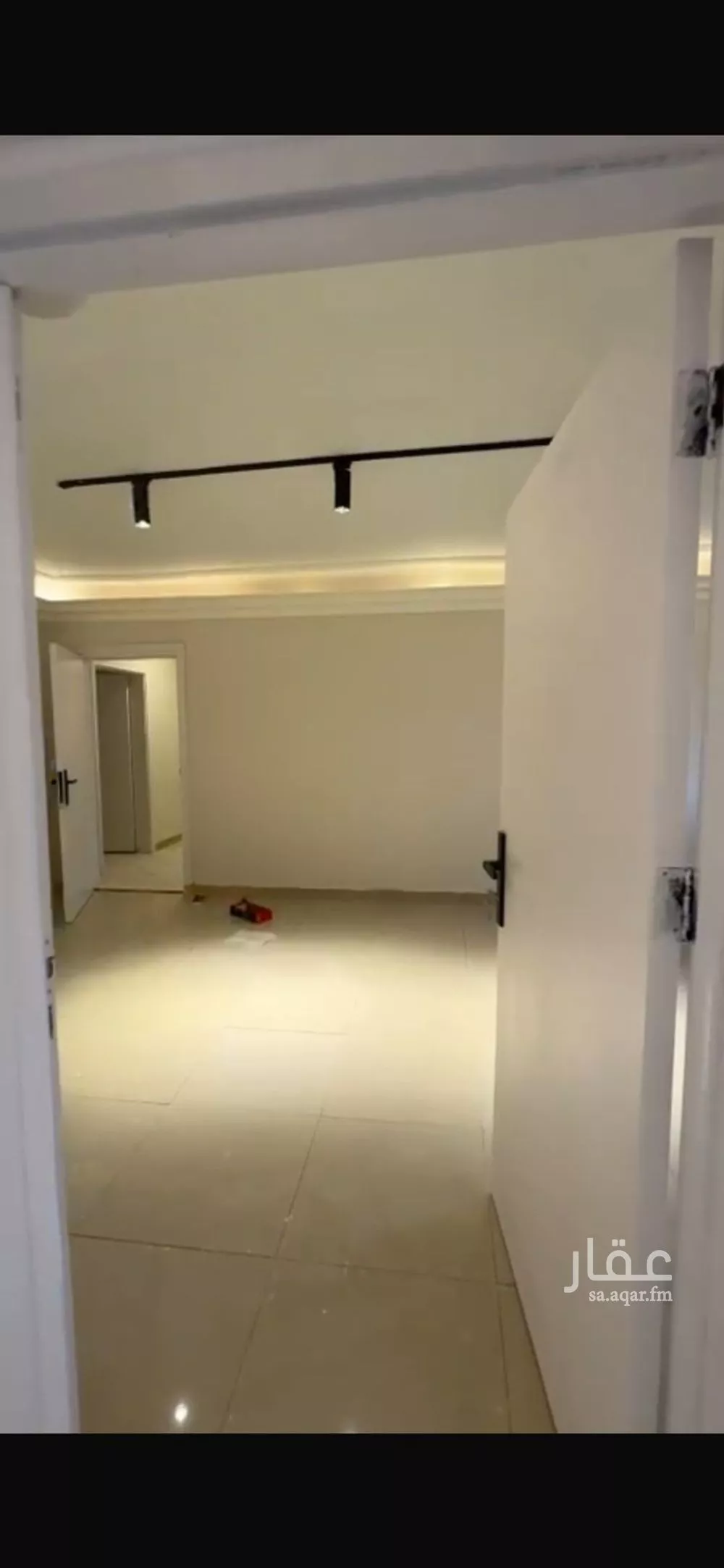 شقة 5 غرف في العليا 3