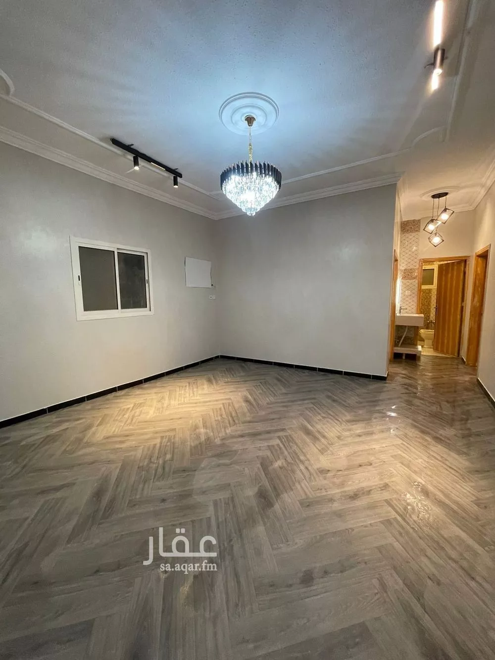 شقة 4 غرف في الرمال 2