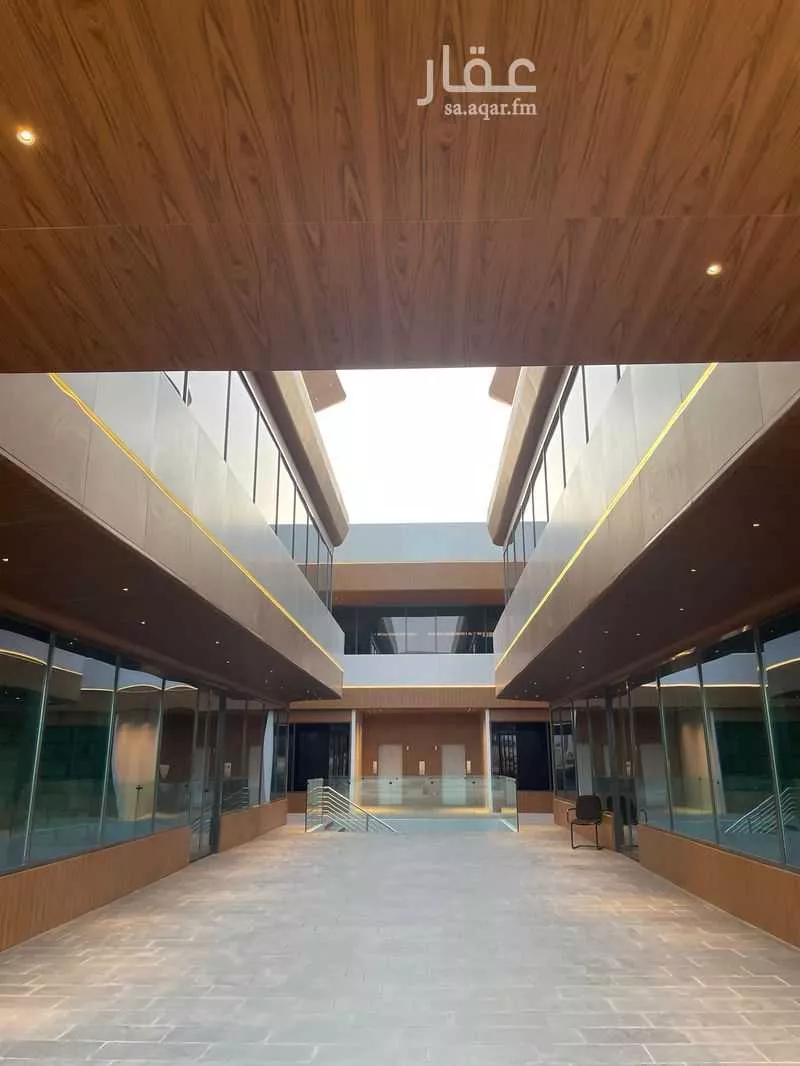 مكتب 2001 م² في الملقا 2