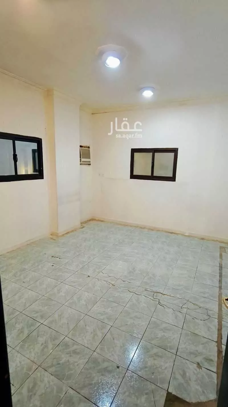 عمارة 100 م² في المربع 5