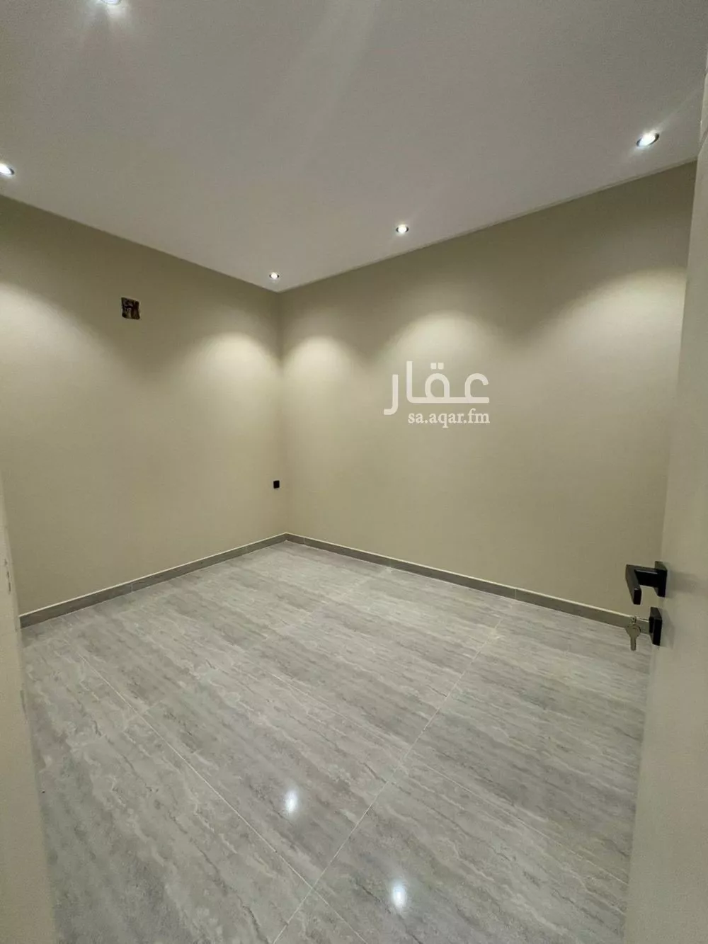 فيلا 5 غرف في العريجاء الغربية 5