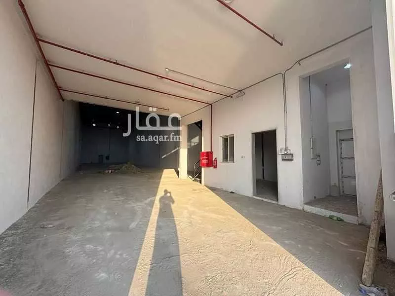 6000 sqm warehouse in Al Manakh 3