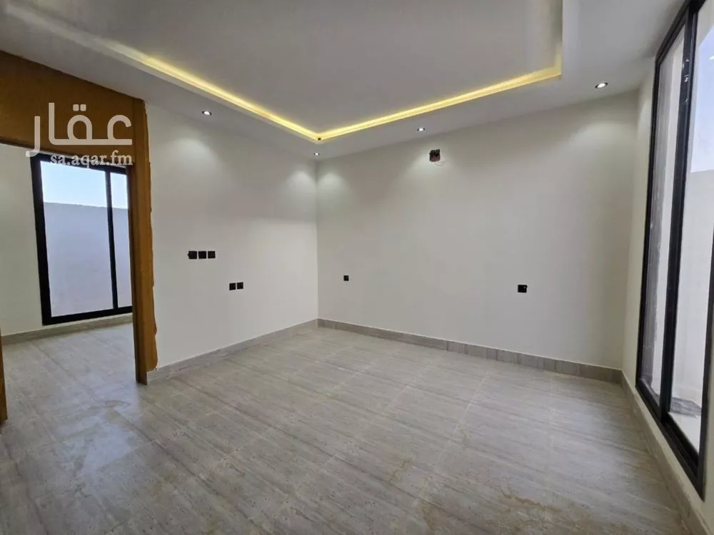 3 bedroom villa in Tuwaiq, Riyadh 12