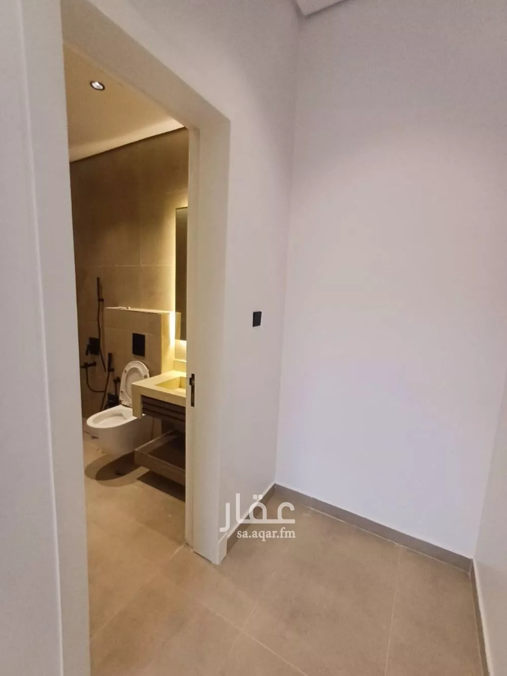 4 bedroom villa in Al Hazm, Riyadh 15