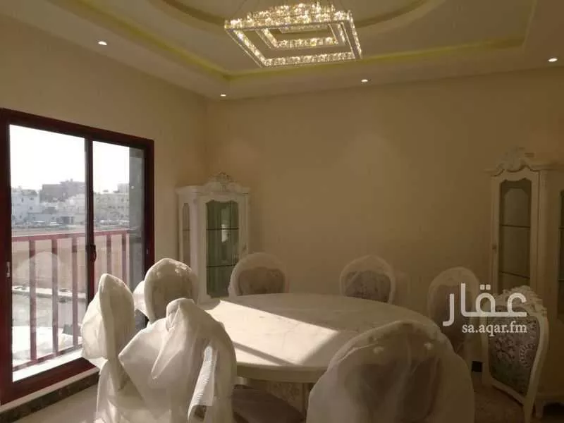 شقة 6 غرف في النزهة 3