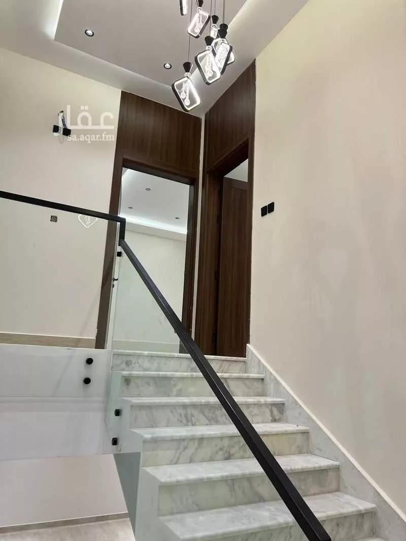 5 bedroom floor in Badr 4