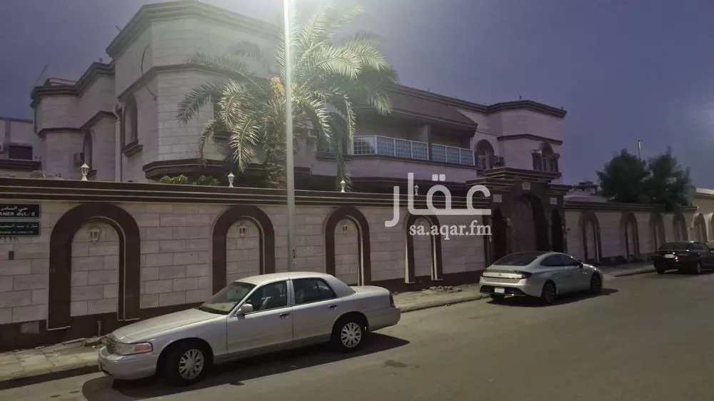 فيلا 13 غرف في السامر 2