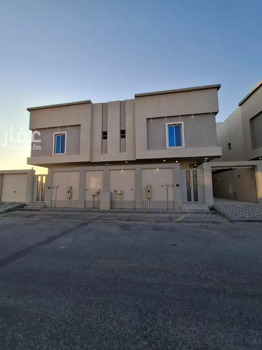 فيلا 6 غرف في الامواج 2