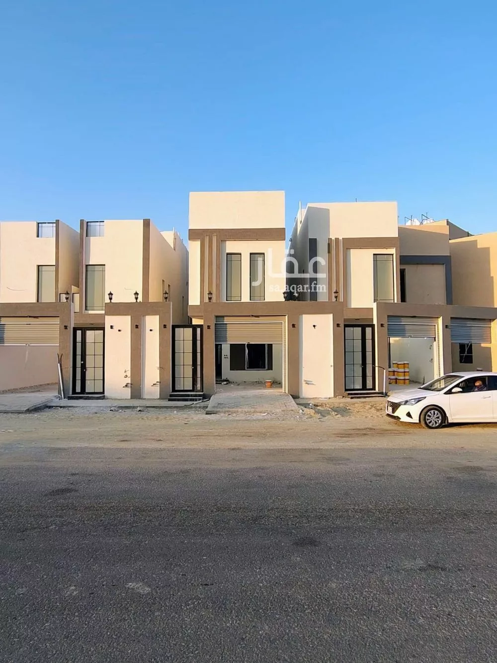 فيلا 6 غرف في الامواج 3