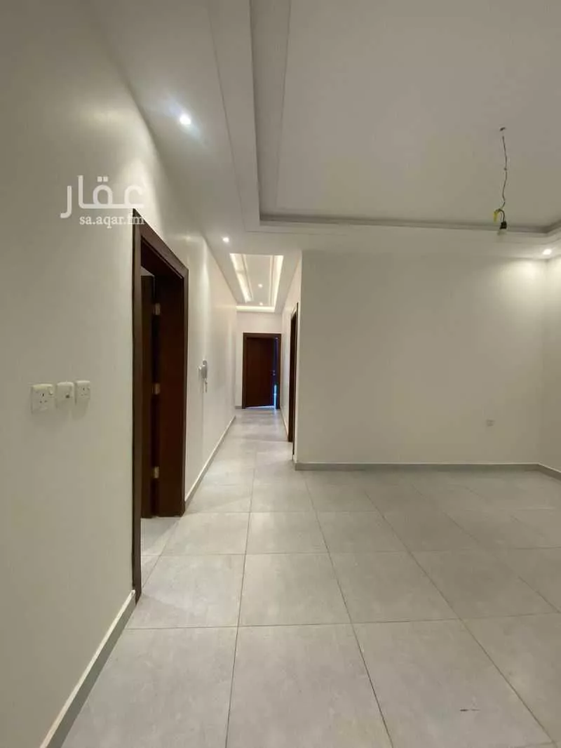 شقة 4 غرف في الواحة 2