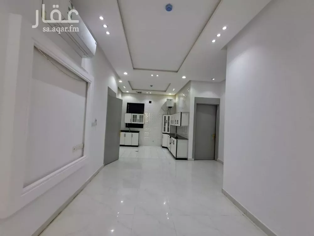 شقة 3 غرف في الرمال 5