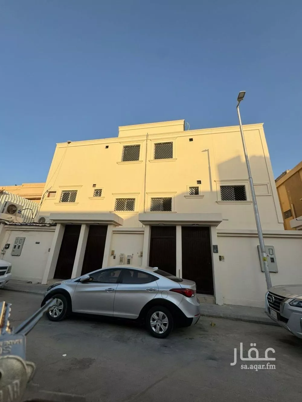 3 bedroom floor in Al Malaz 1