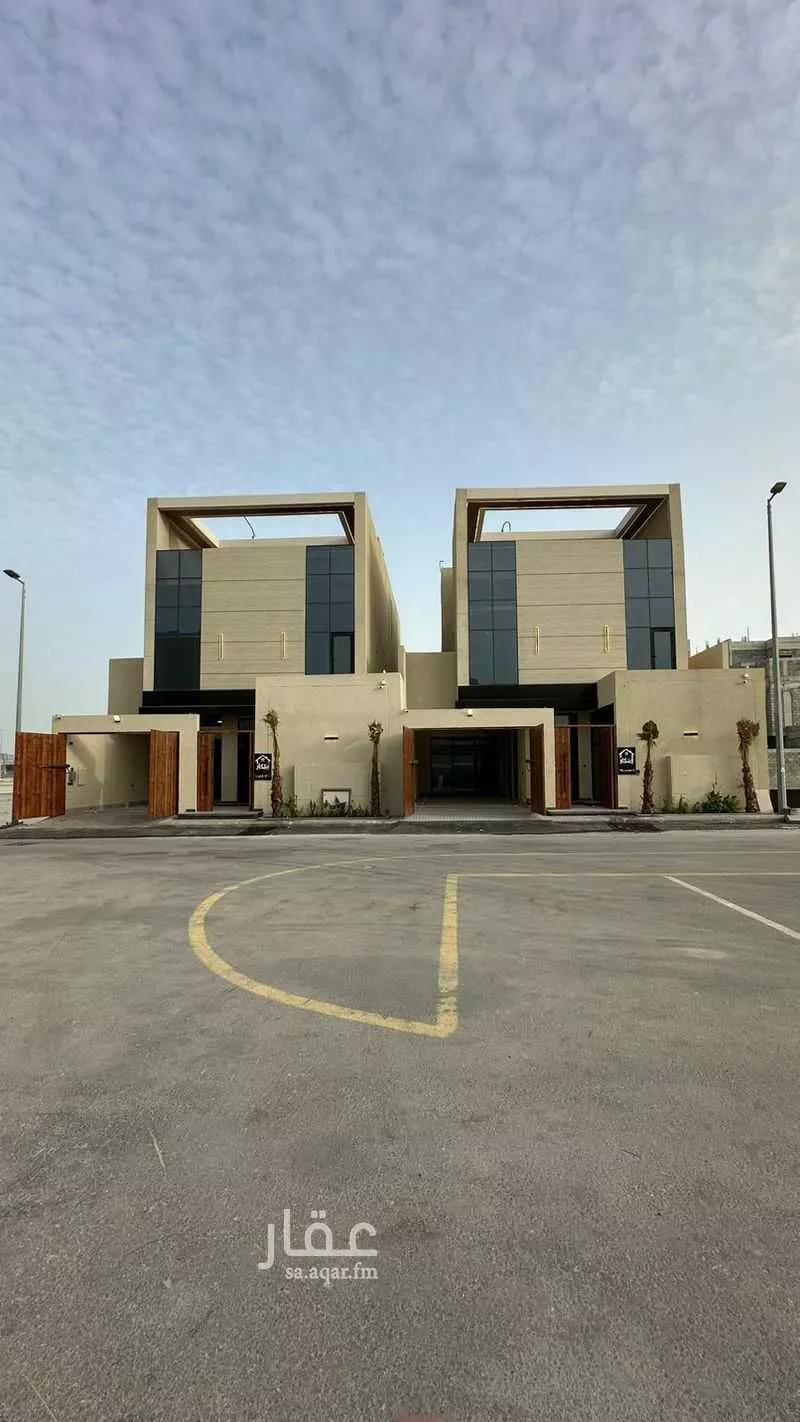 فيلا 5 غرف في السيف 1