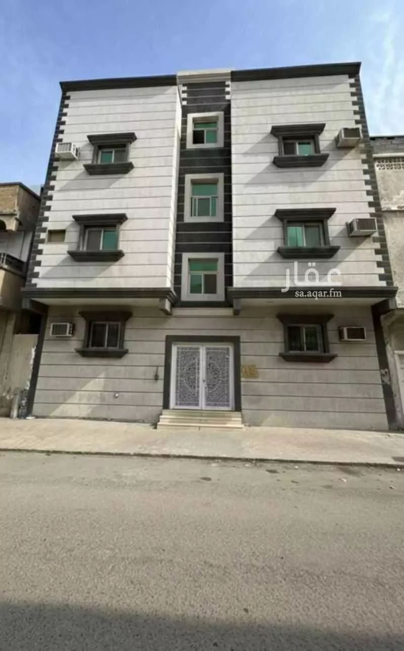 عمارة 241 م² في العدامة