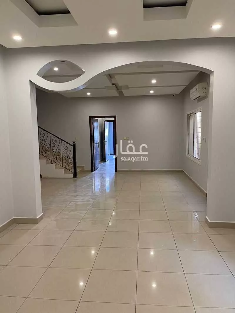 فيلا 5 غرف في طيبة 4