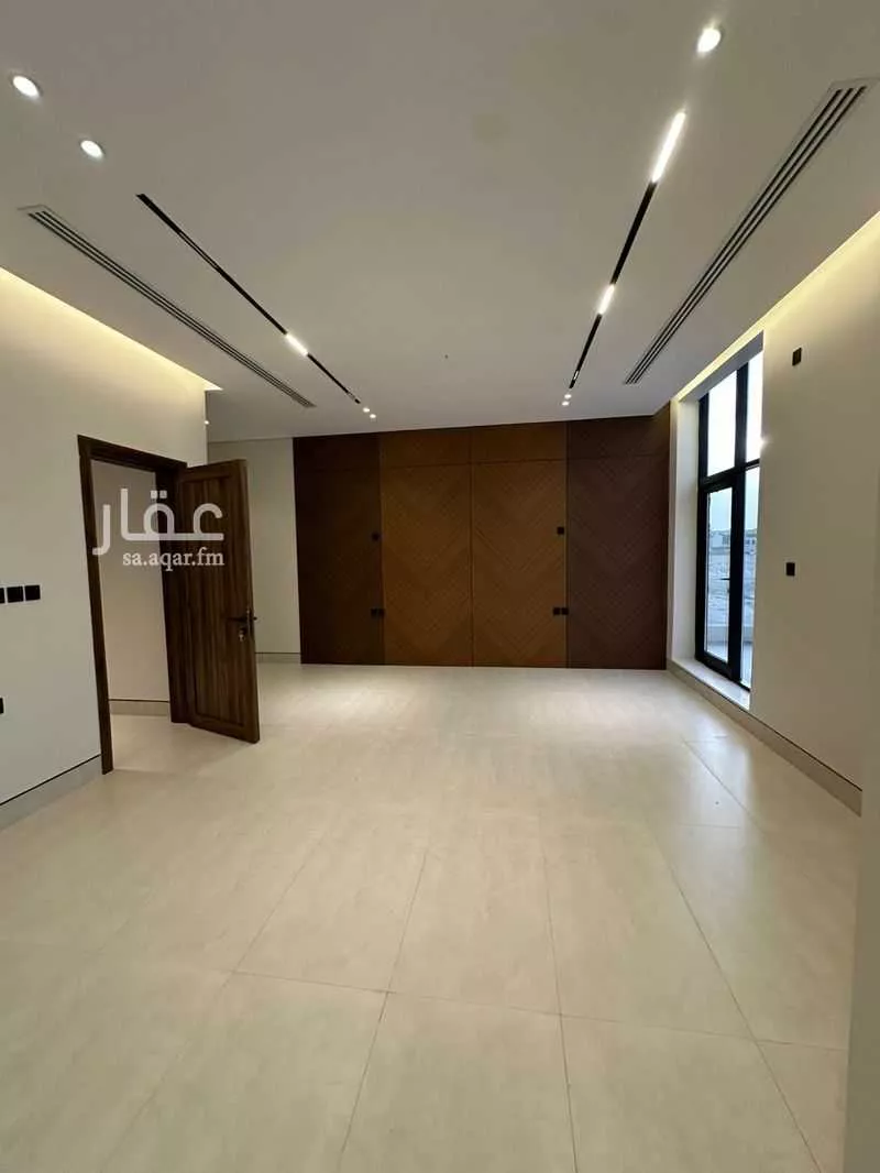 فيلا 5 غرف في السيف 2