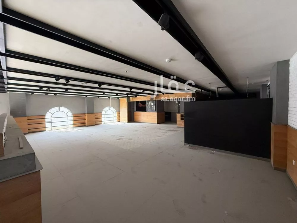 محل 535 م² في الحزام الاخضر 3