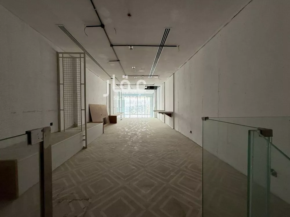 shop in Al Mazrouiyah, Eastern Province 4