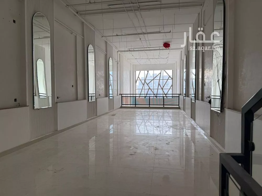 shop in Al Corniche, Eastern Province 11