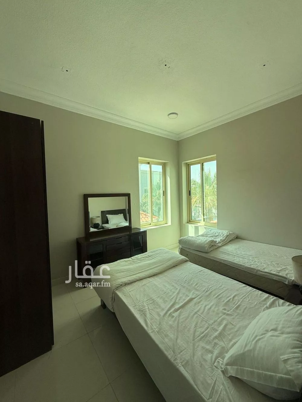 فيلا 5 غرف في العقيق 5