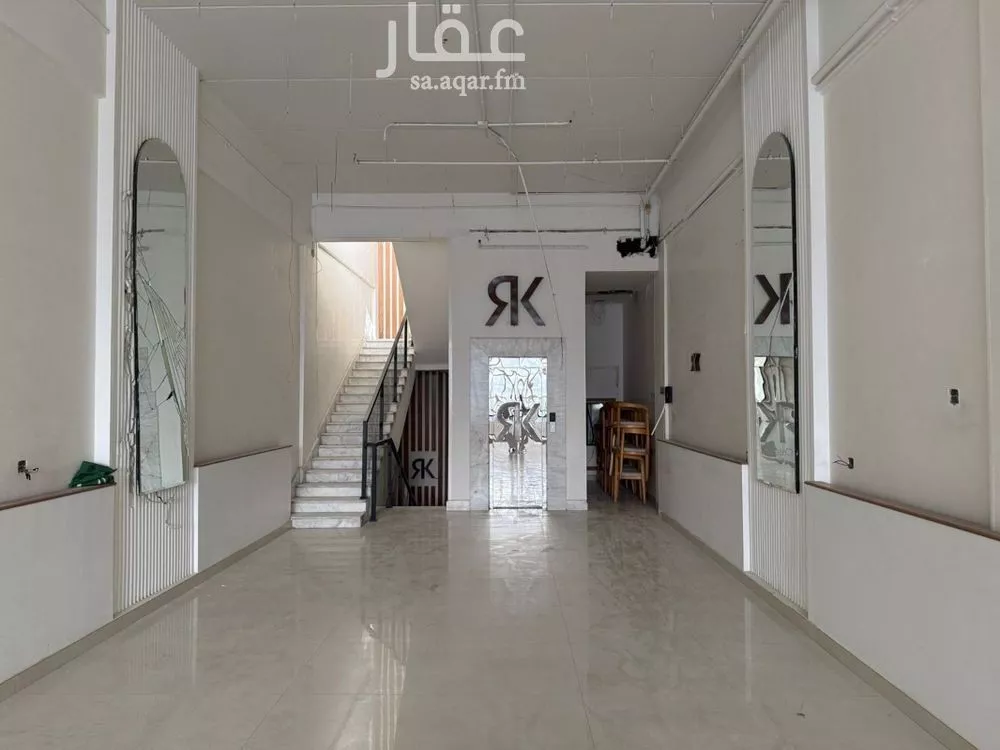 shop in Al Corniche, Eastern Province 9