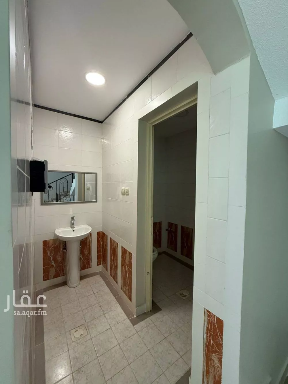 فيلا 5 غرف في العقيق 3