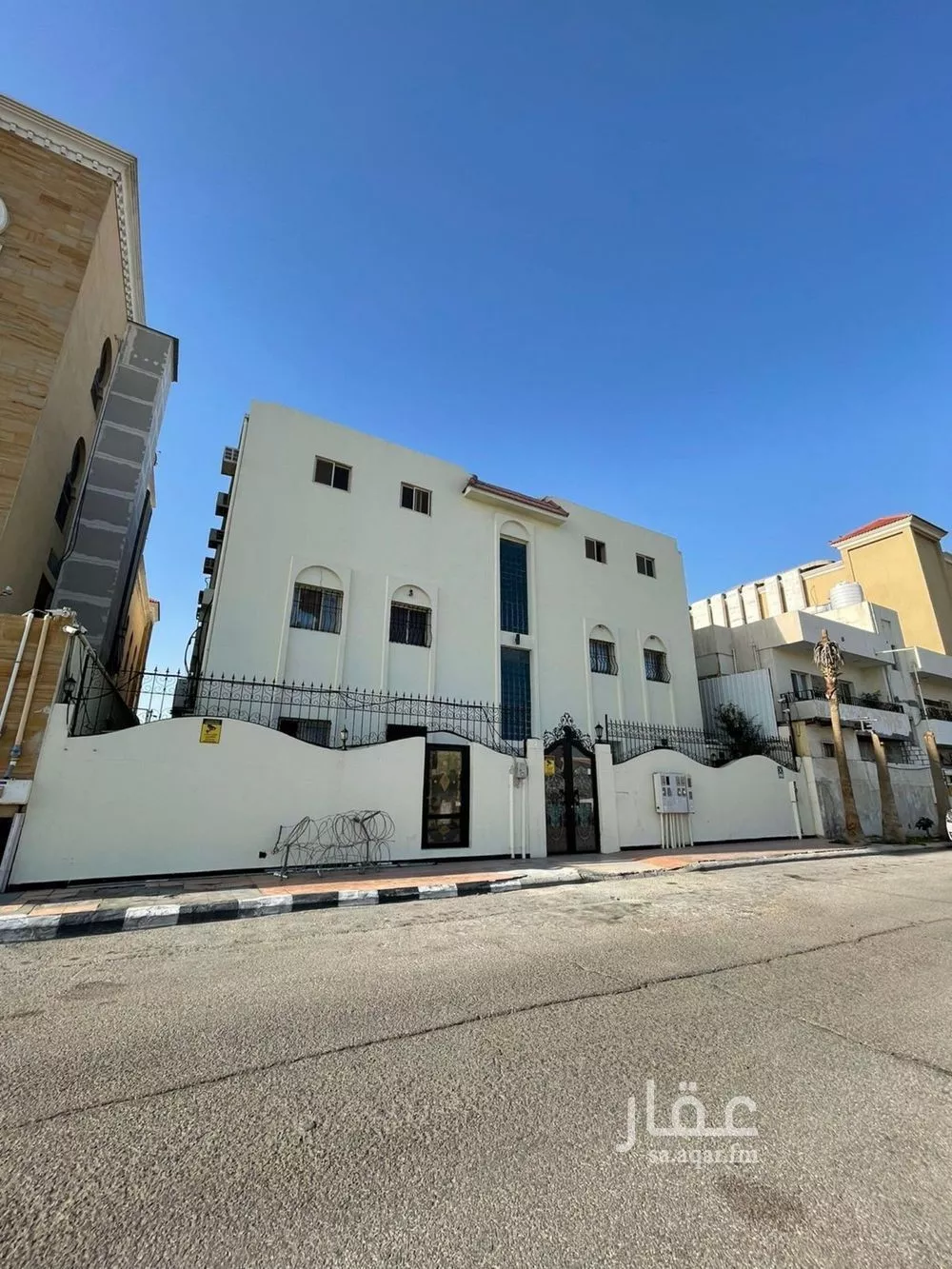 عمارة 443 م² في الحزام الاخضر 5