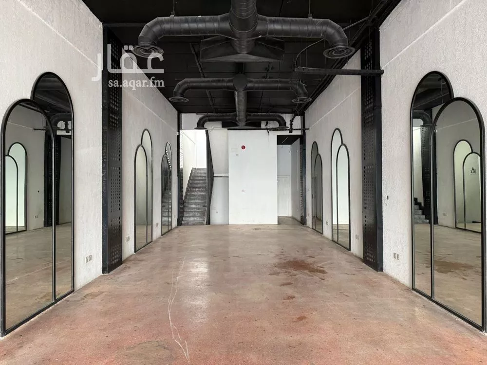 shop in Al Corniche, Eastern Province 7