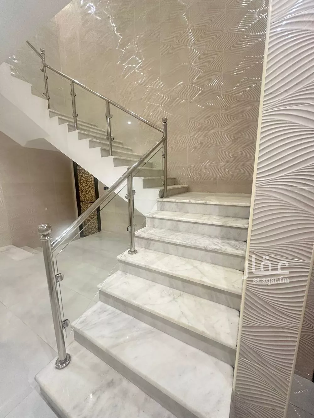 فيلا 5 غرف في الفروسية 3