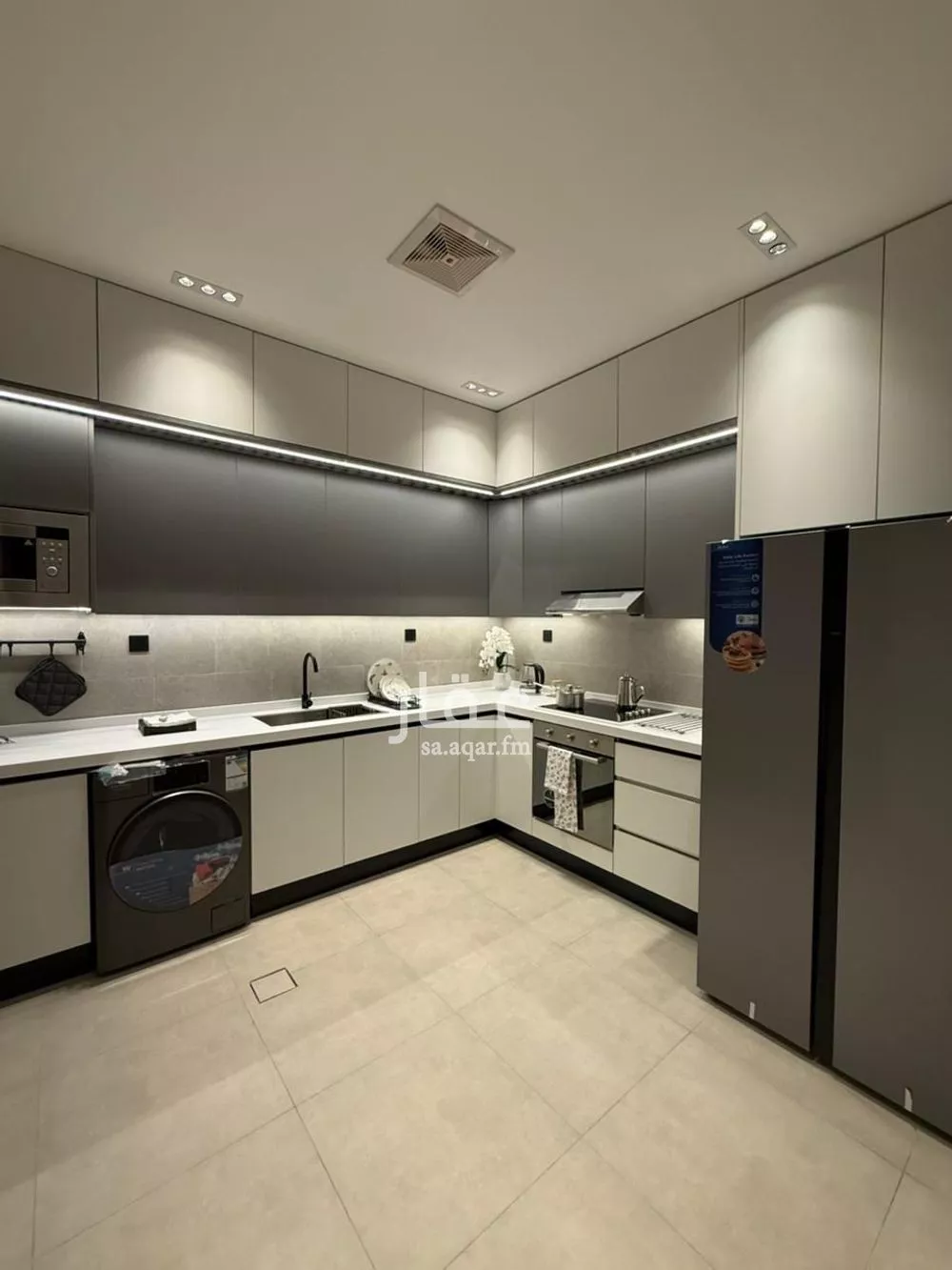 4 bedroom apartment in Al Salamah, Jeddah 9