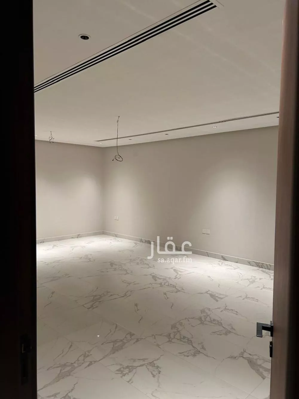 فيلا 6 غرف في النرجس 2