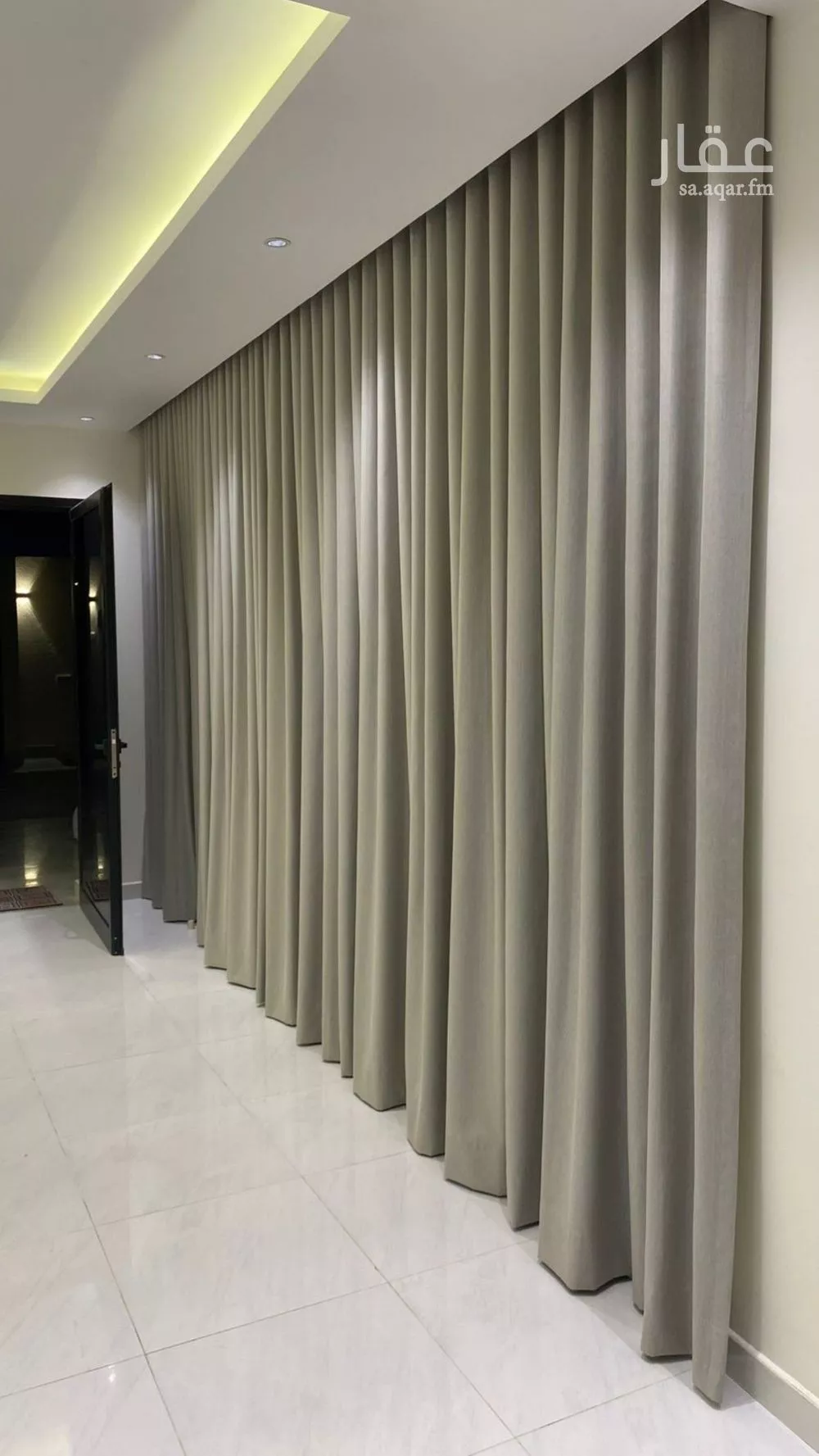 فيلا 5 غرف في الجنادرية 1