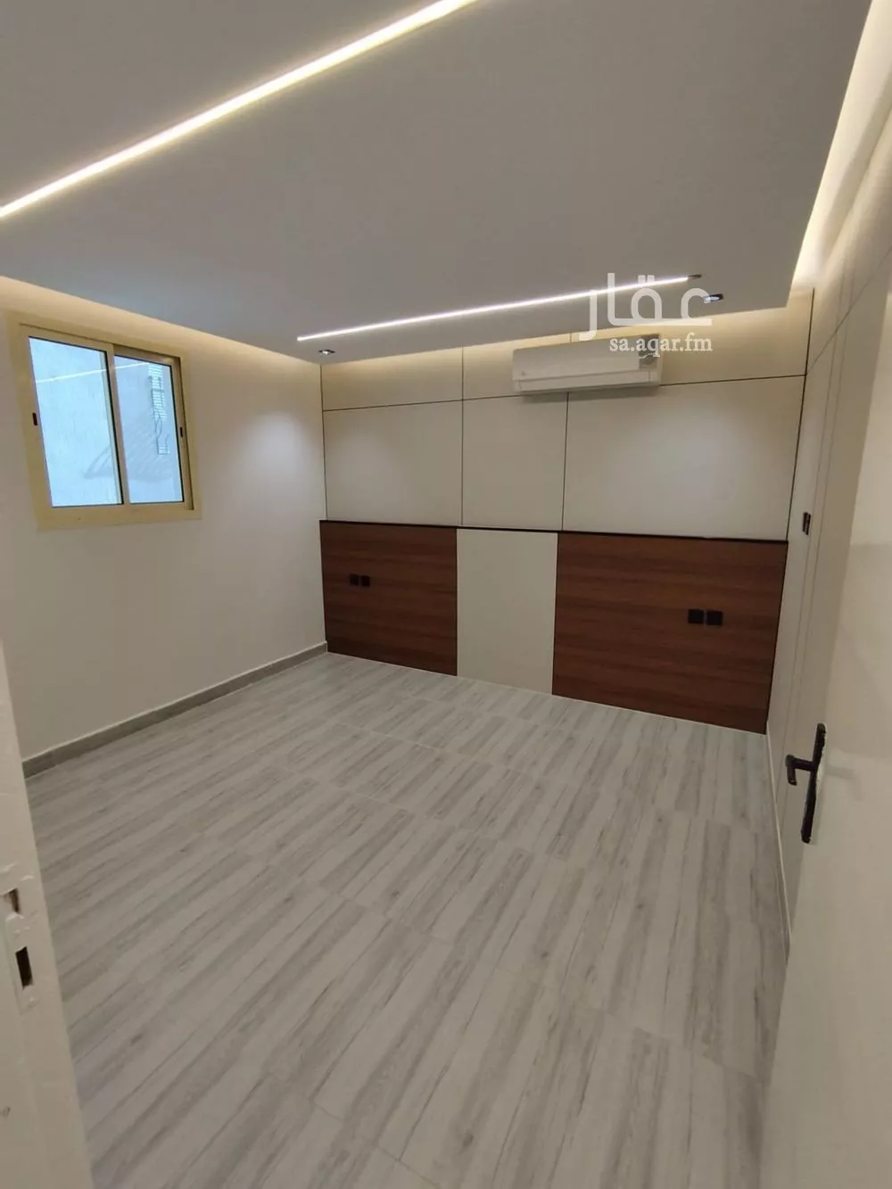 شقة 1 غرف في الملقا 4