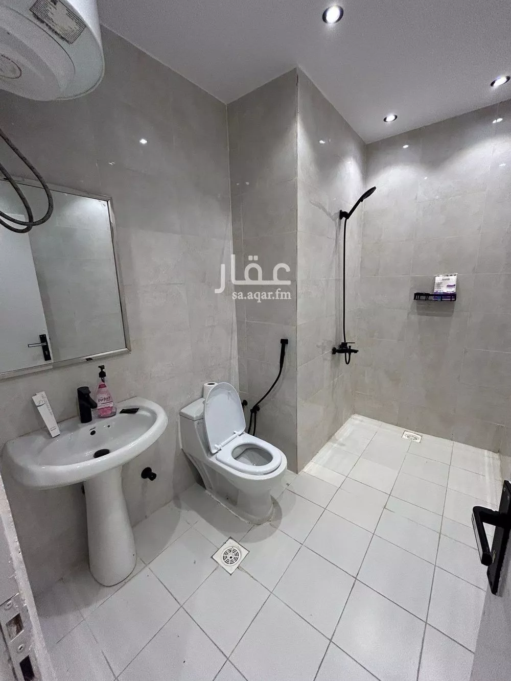 1 bedroom apartment in Al Rabie 4