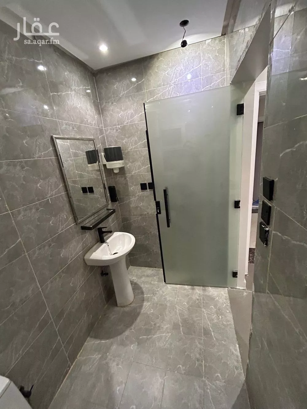 شقة 1 غرف في الياسمين 3