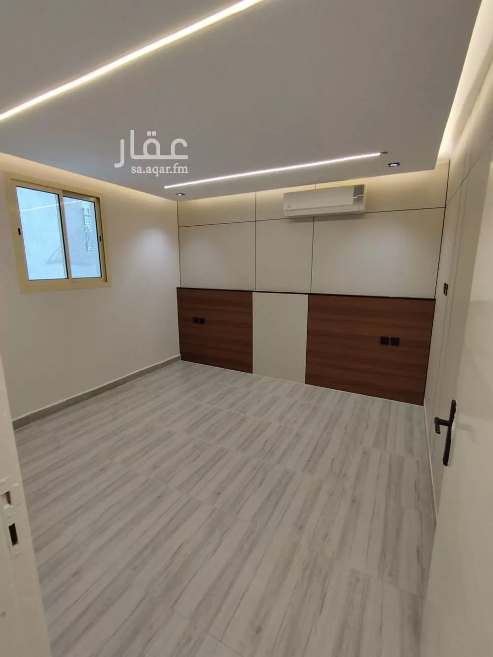 شقة 1 غرف في الملقا 4