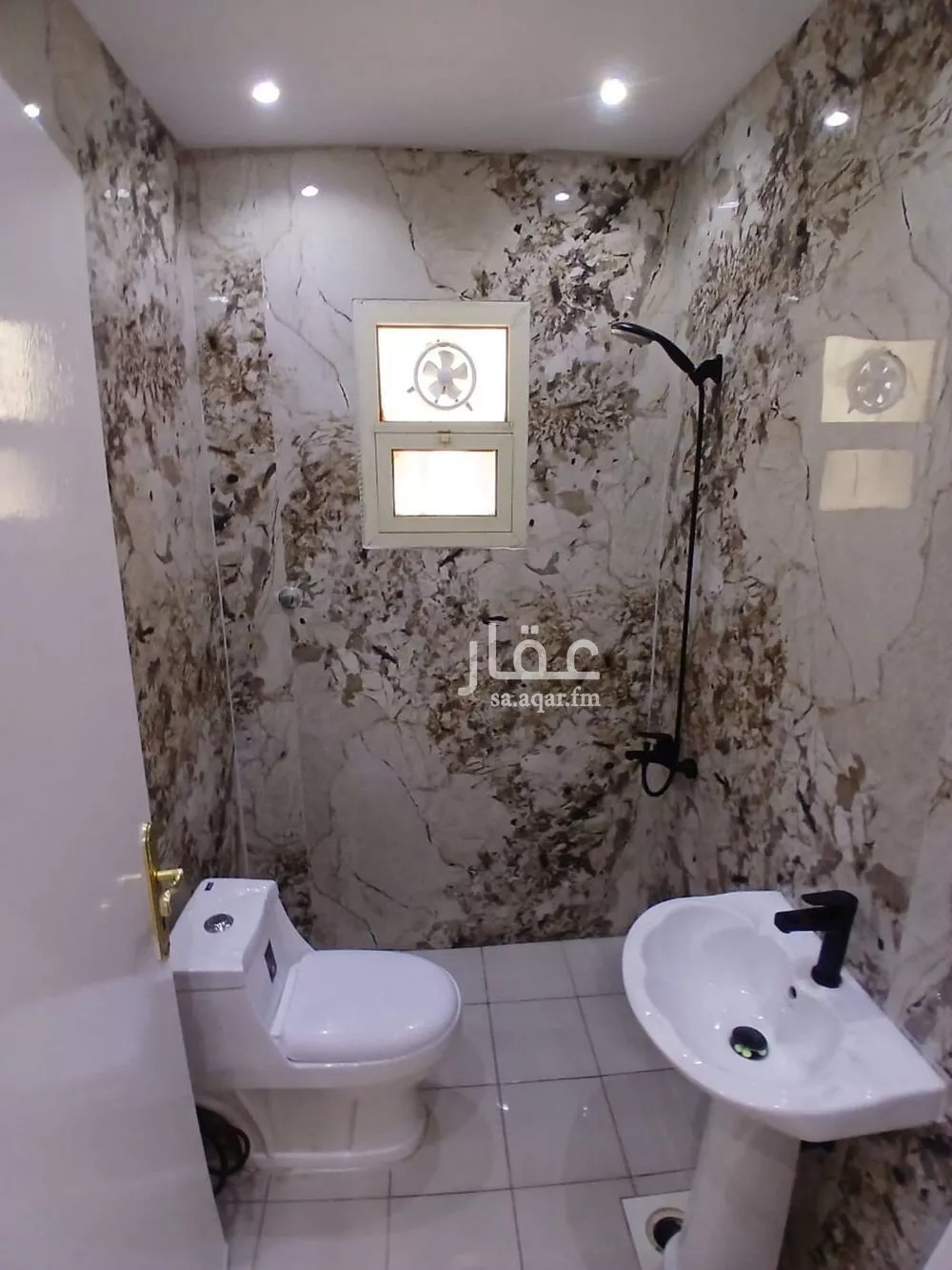 شقة 1 غرف في المونسية 4