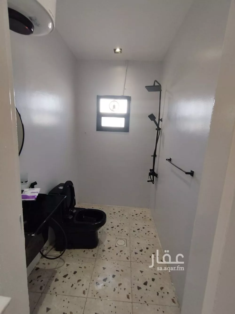 شقة 1 غرف في العقيق 1